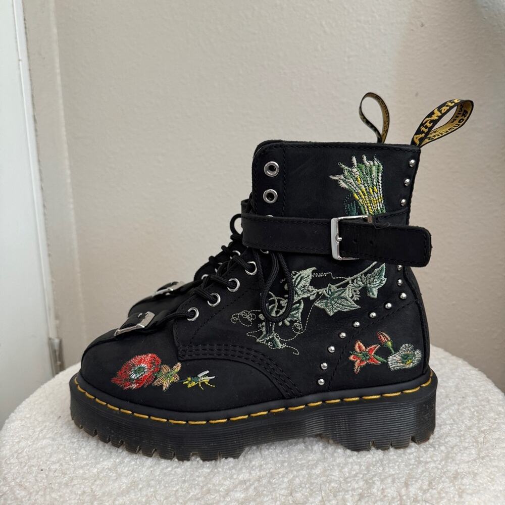 Dr. Martens Gomez Wild Botanicals Black Boots 6 - Picture 4 of 11